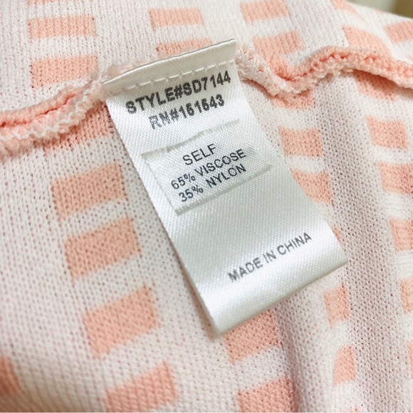 Unique Vintage Mod Pink Gingham Knitted Dress - Picture 7 of 9